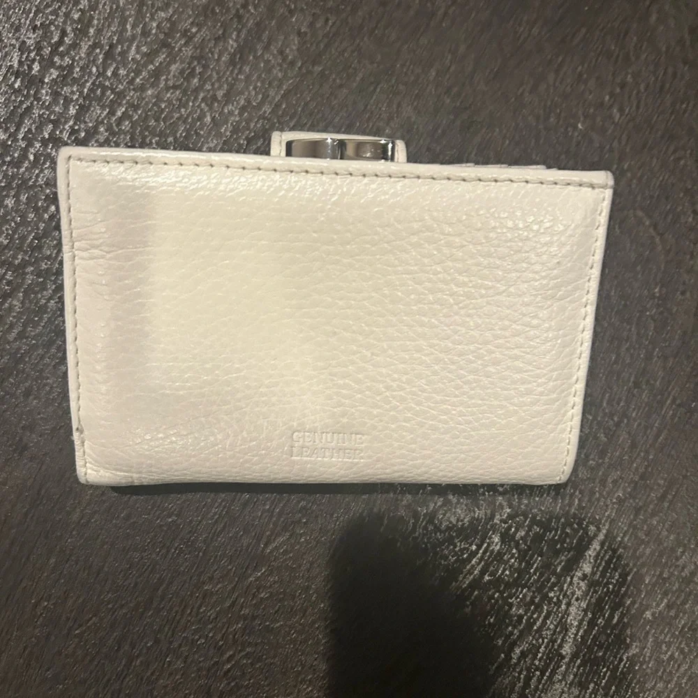 Giani Bernini soft, waxy pebbled leather indexer wallet